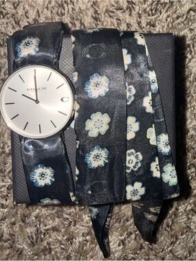 Coach Woman Floral Wrap Watch - Black/White/Blue